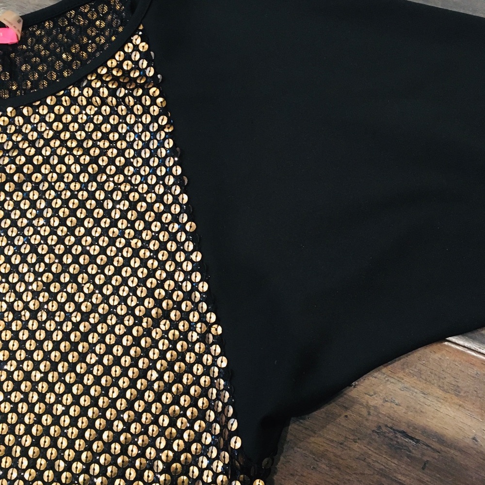 Sequins Top - Picture 5 of 8